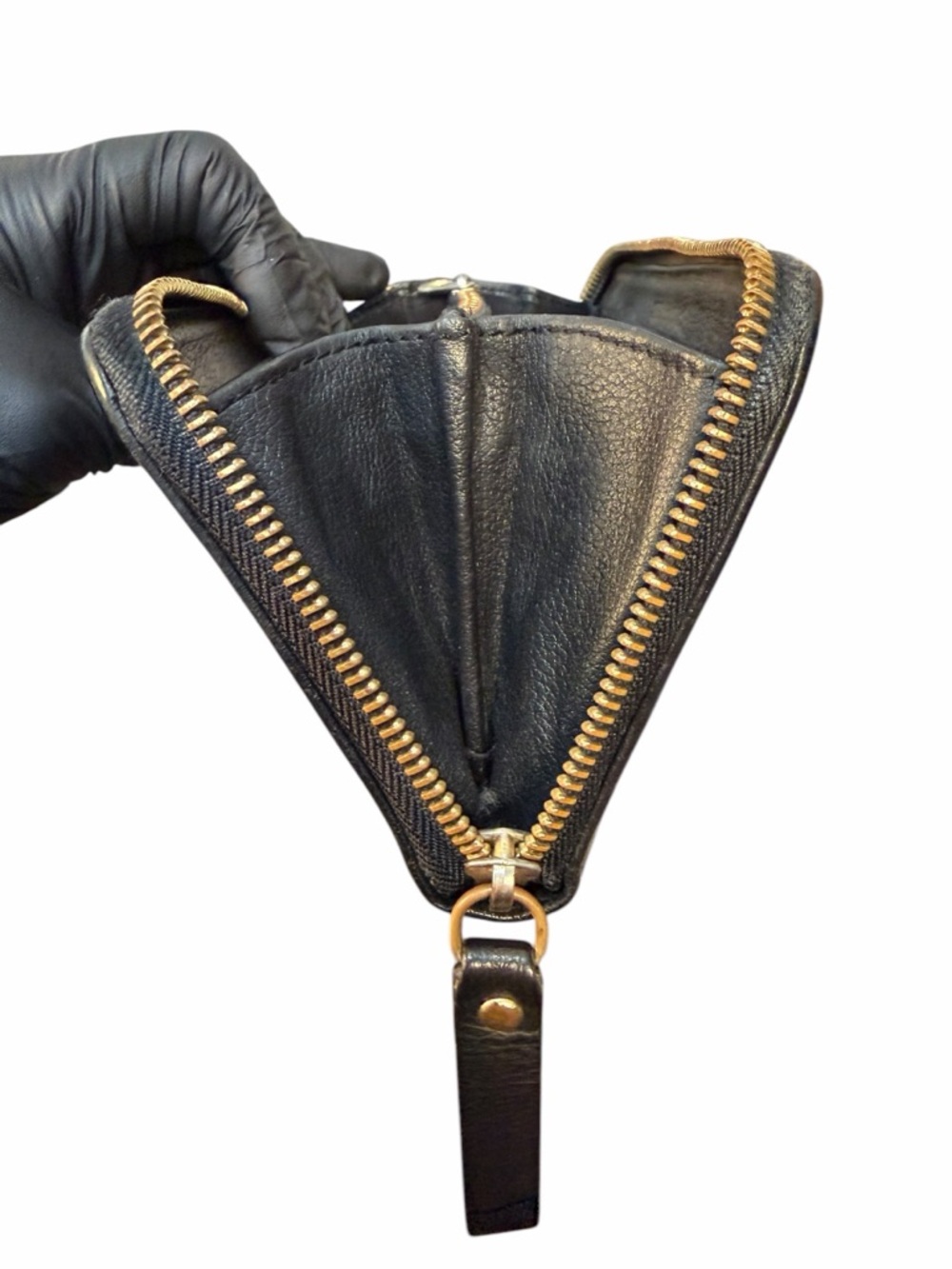 See By Chloe Zip Around Black Leather Wallet (A221) - Picture 7 of 12